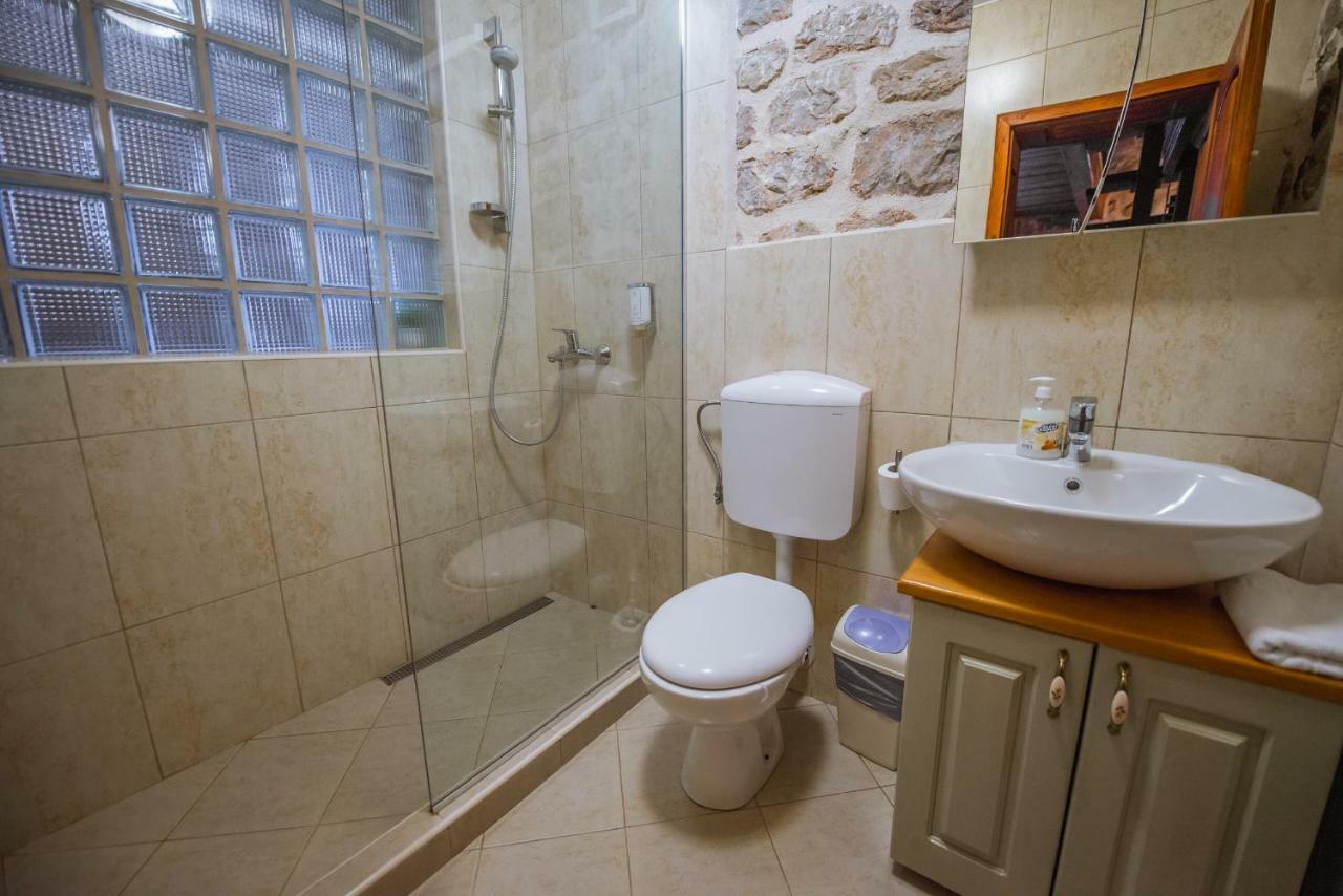 Kaluderovici Mediteraneo Villa מראה חיצוני תמונה